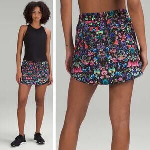 LULULEMON Hotty Hot High-Rise Skirt Size 6 Flowerscope Black Multi / Black
